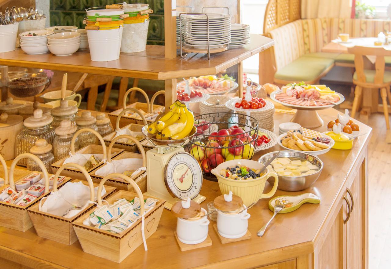 Landhotel Hubengut Bed And Breakfast Радштадт Экстерьер фото